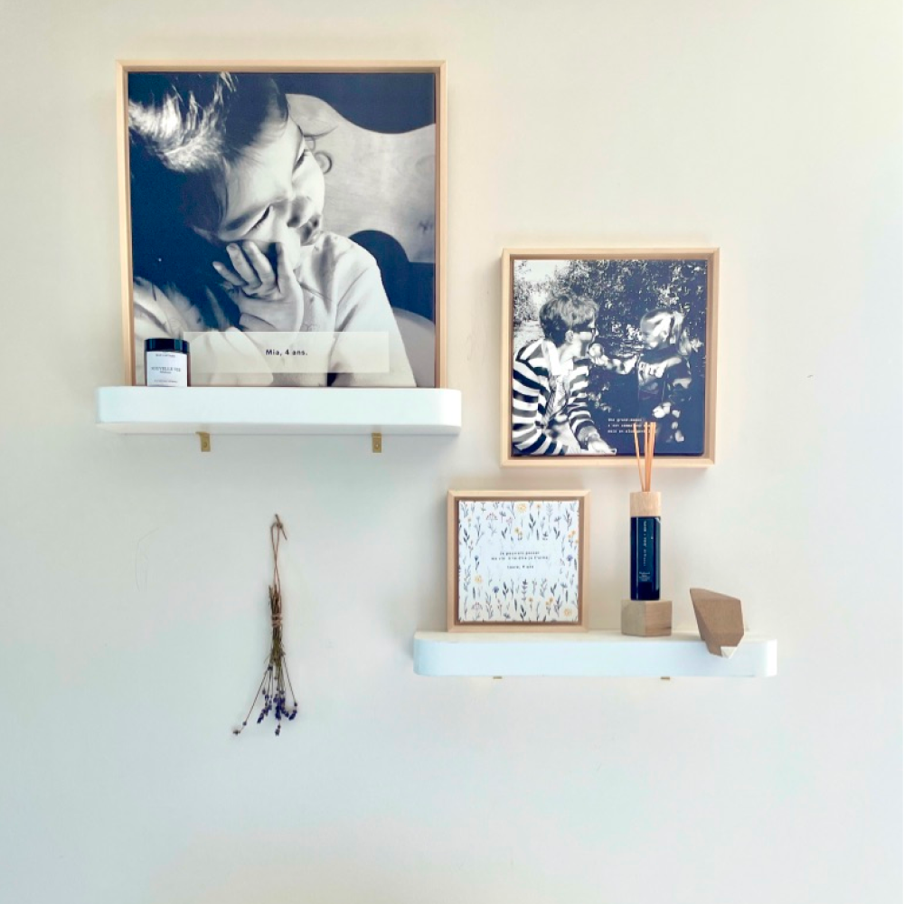 Olēka frames and canvases